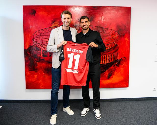 亚博-关于今晚波尔图备战NBA季后赛，官宣签约细节曝光，气氛紧张，阵容厚度经受考验的信息-亚博